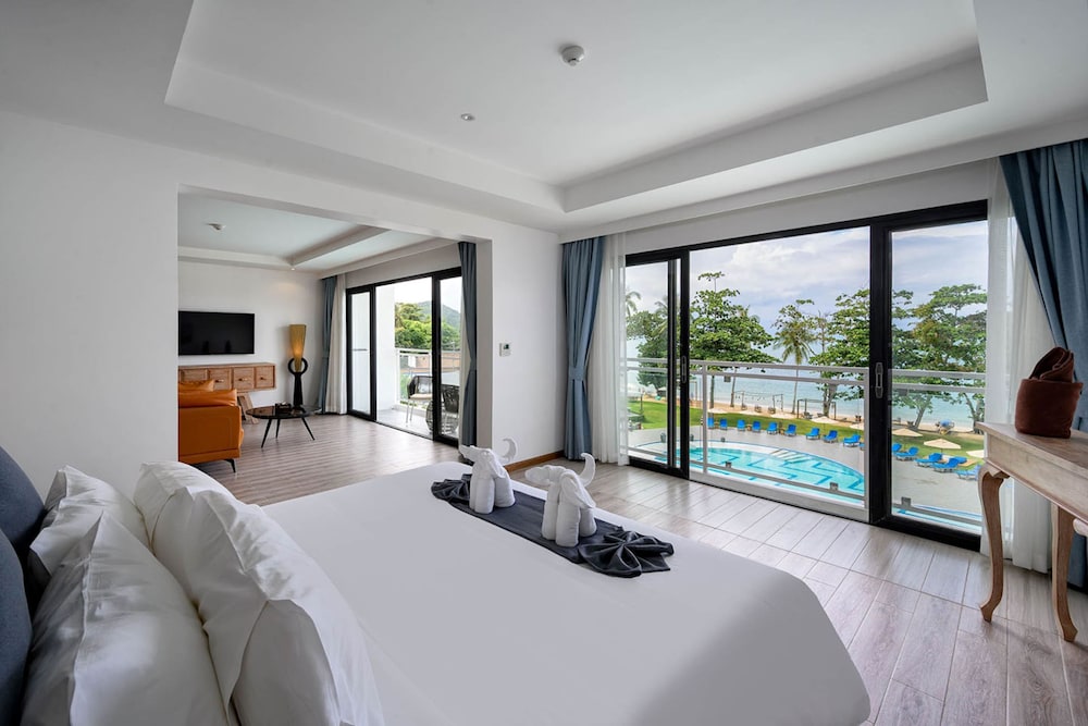 Royal Yao Yai Island Beach Resort 11/50