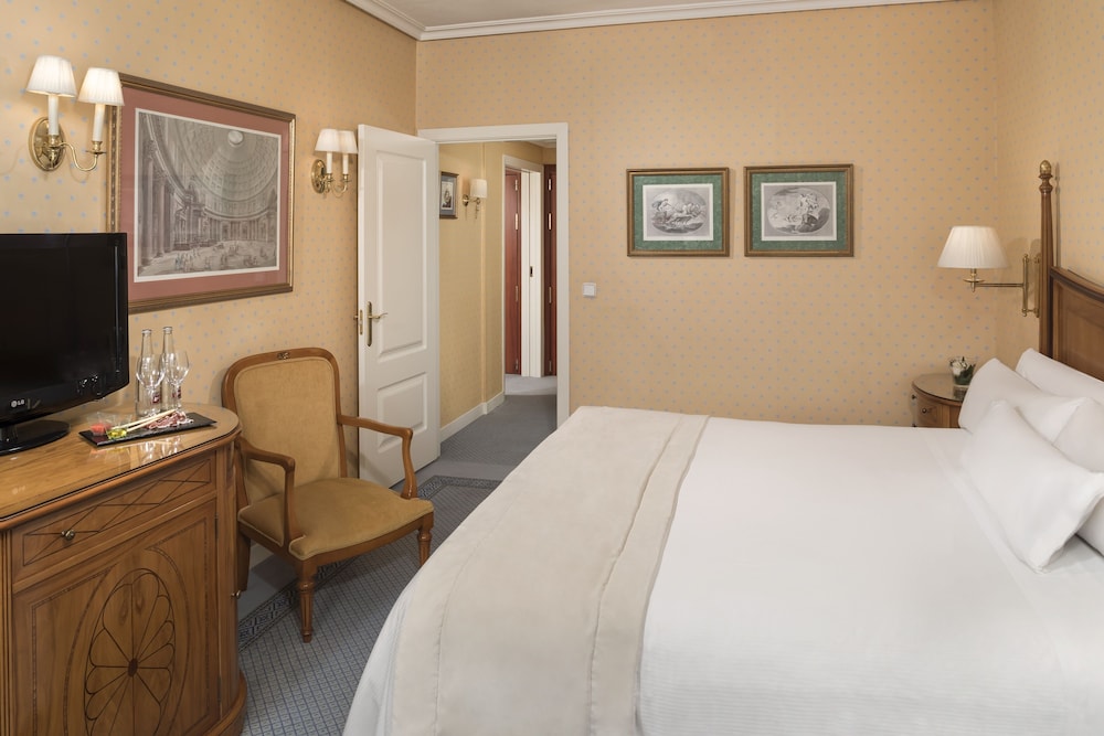 Melia Castilla Hotel 18/81