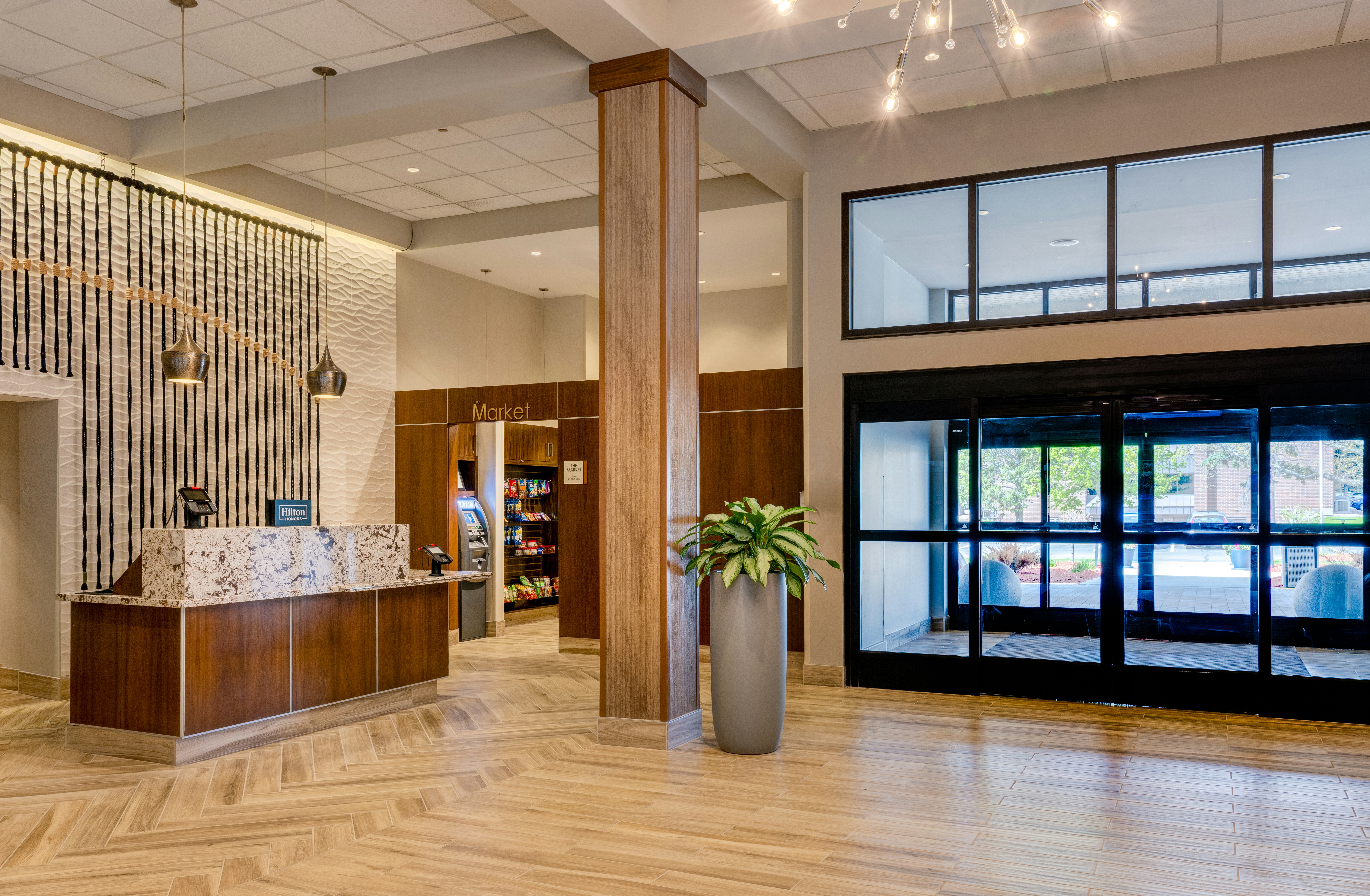 Embassy Suites by Hilton Bloomington/Minneapolis 12/50