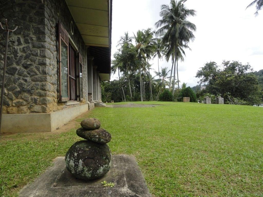 Serendip Stone Hotel and Bungalow 27/41