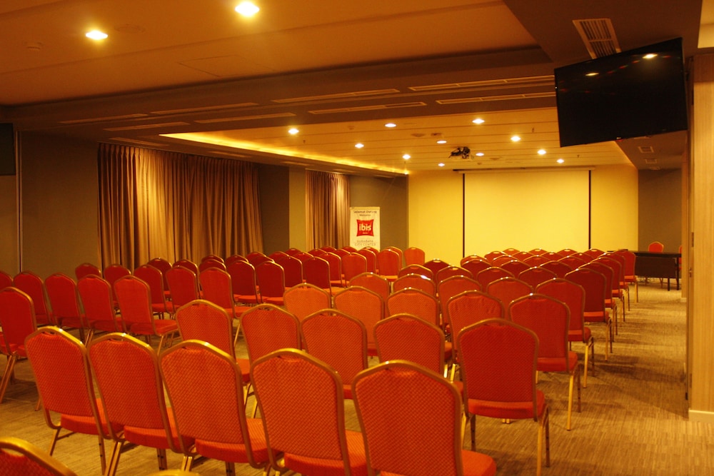 Ibis Surabaya City Center 52/61