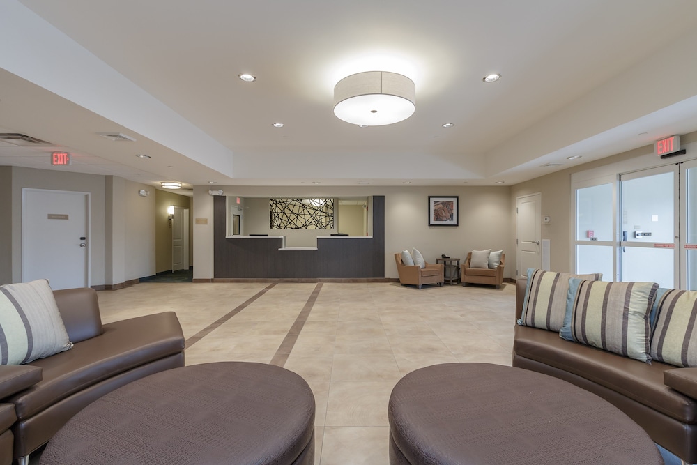 Candlewood Suites Mishawaka 8/42