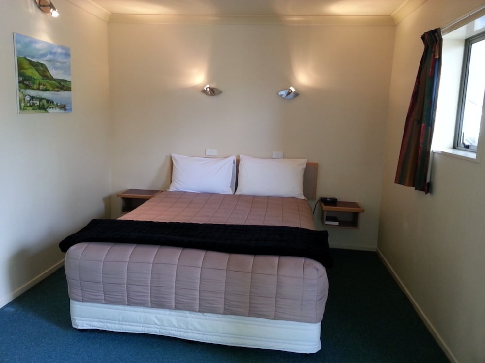 1 BEDROOM, APARTMENT