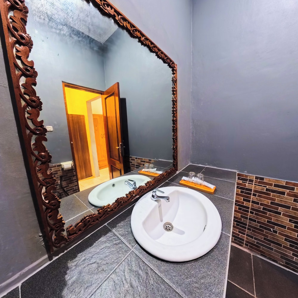 Ketapang Guest House Canggu by ZUZU 24/34