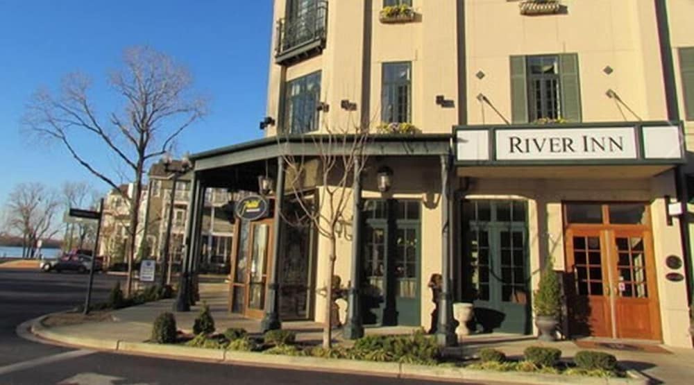 River Inn Of Harbor Town in MEMPHIS - TN
