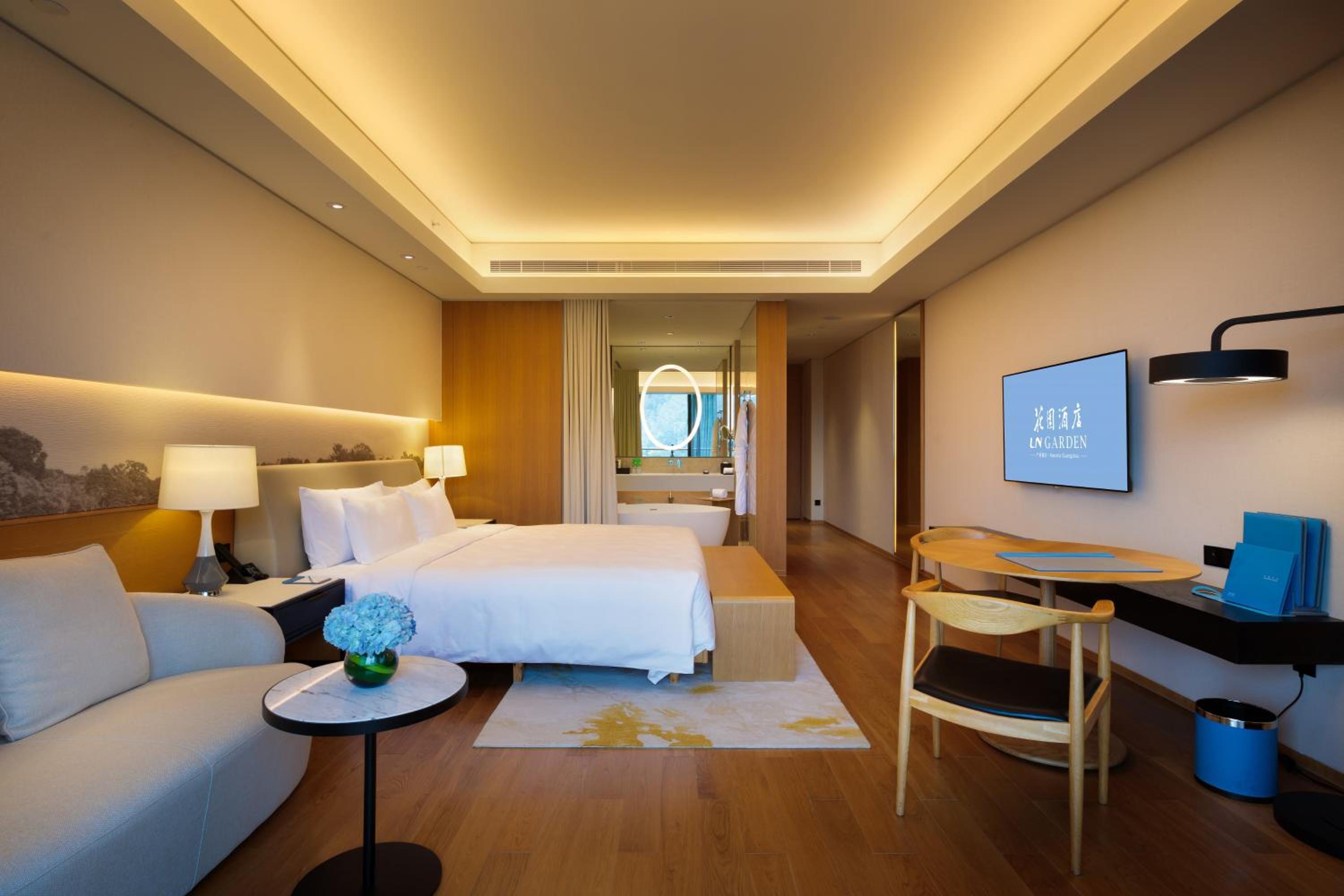 Superior Garden View King Bed Room
