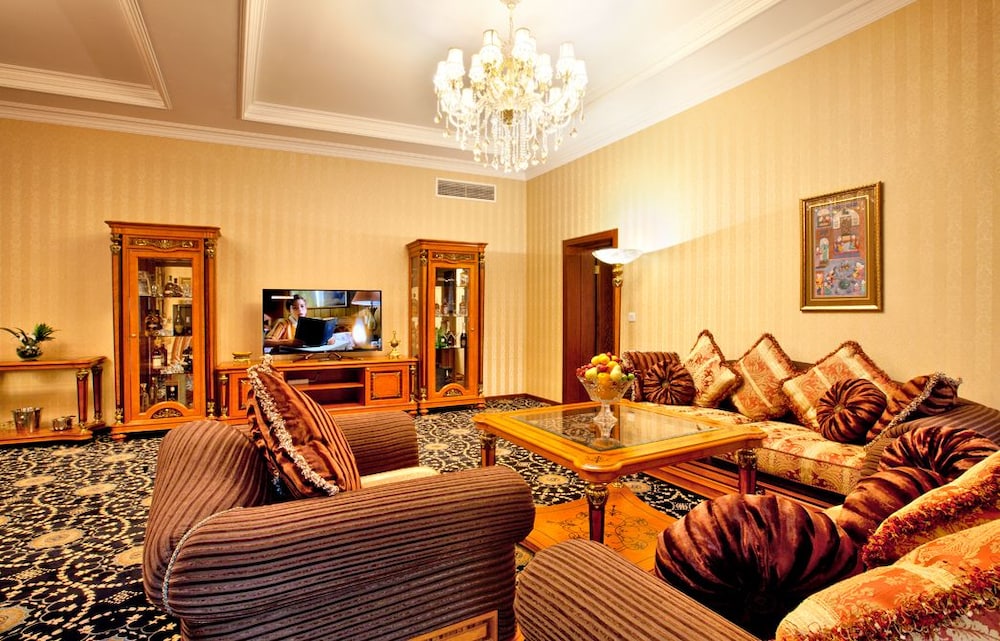 Shah Palace Hotel 52/77