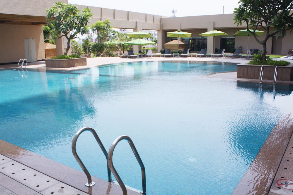 Cinese Hotel Dongguan Shijie 47/50