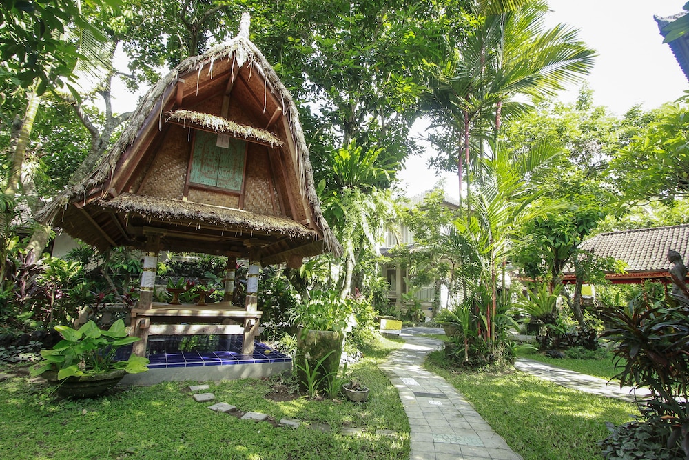 DEWANGGA BUNGALOW 66/71
