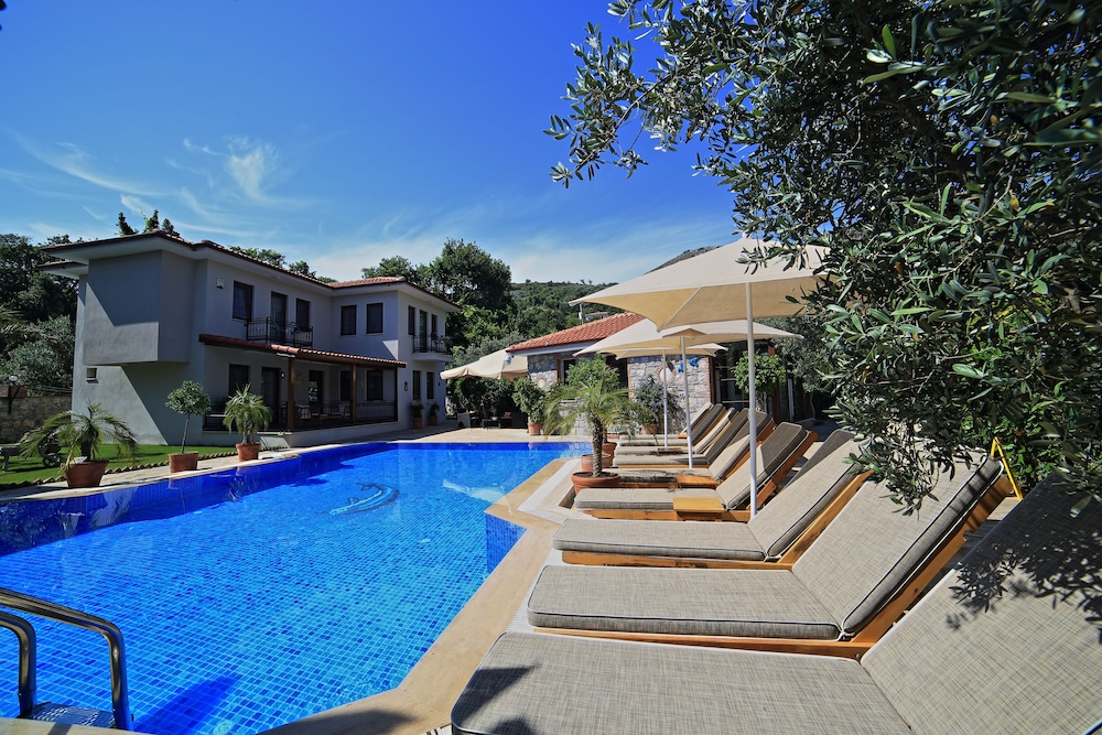 Mavi Deniz Konuk Evi 38/48