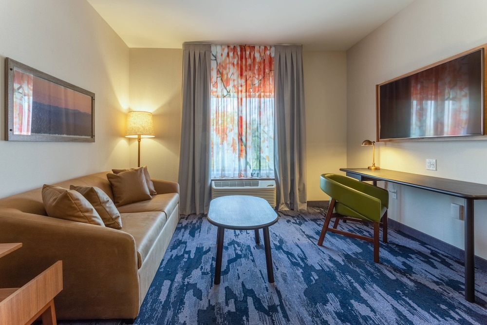 Fairfield Inn & Suites Franklin 26/34