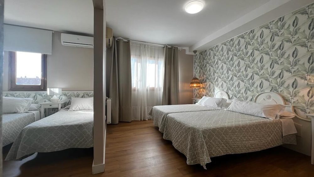 Hotel Plaza Mayor 8/29