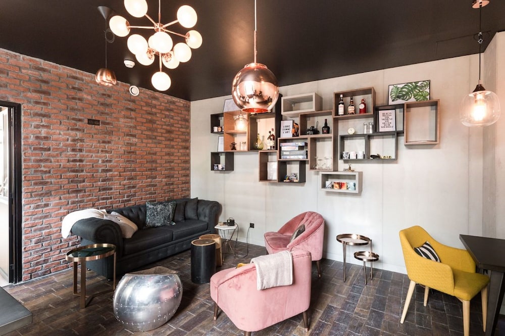 Madrigal Hotel Paris 32/47