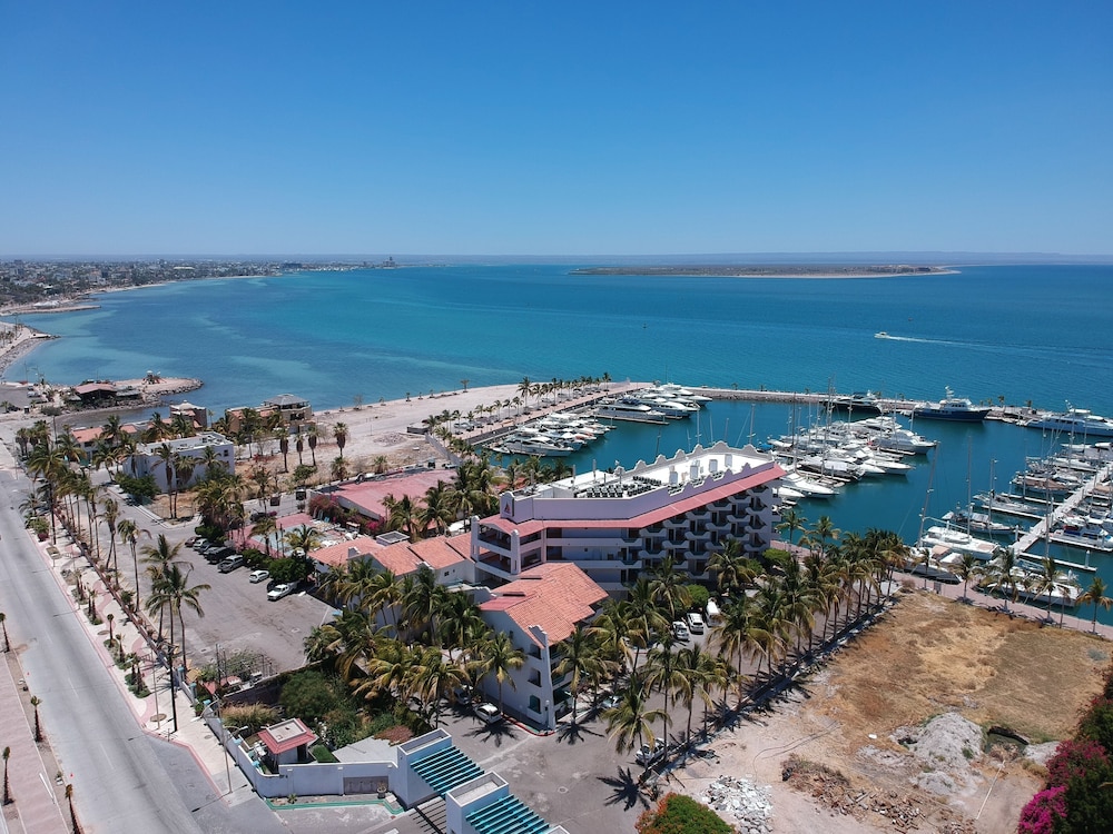 The Westmarine Waterfront Hotel 48/61