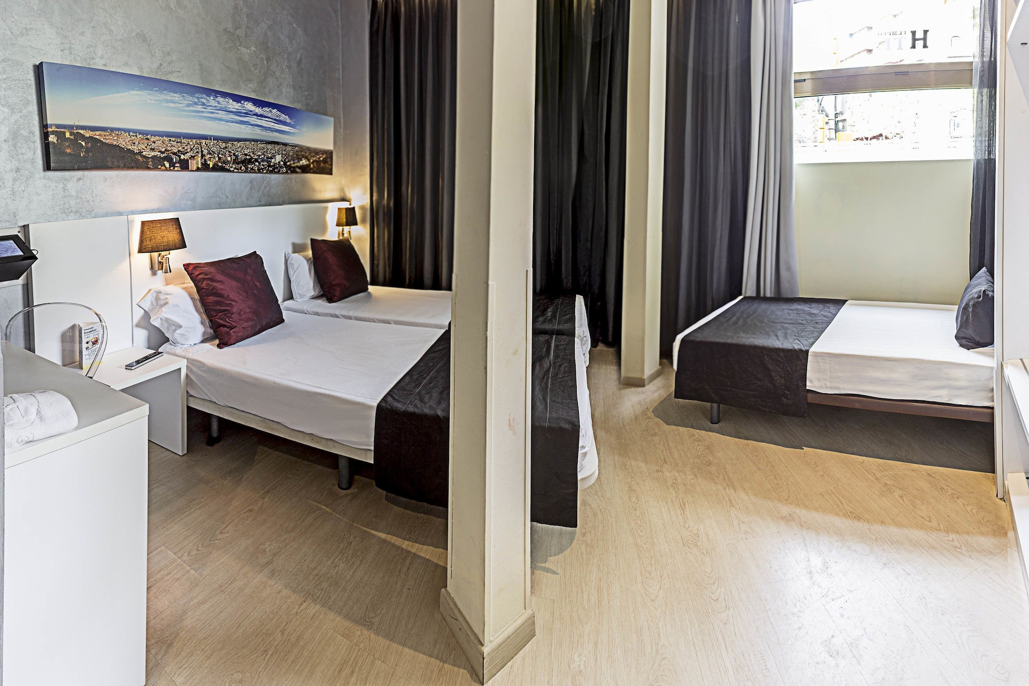 ROOM, TRIPLE