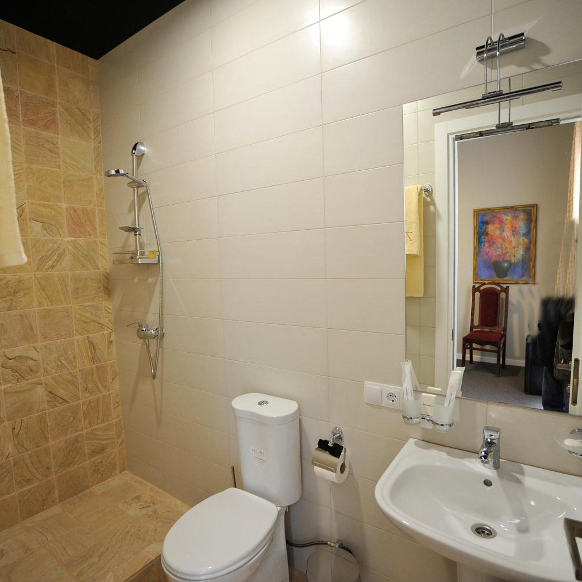 ZP HOTEL 37/45