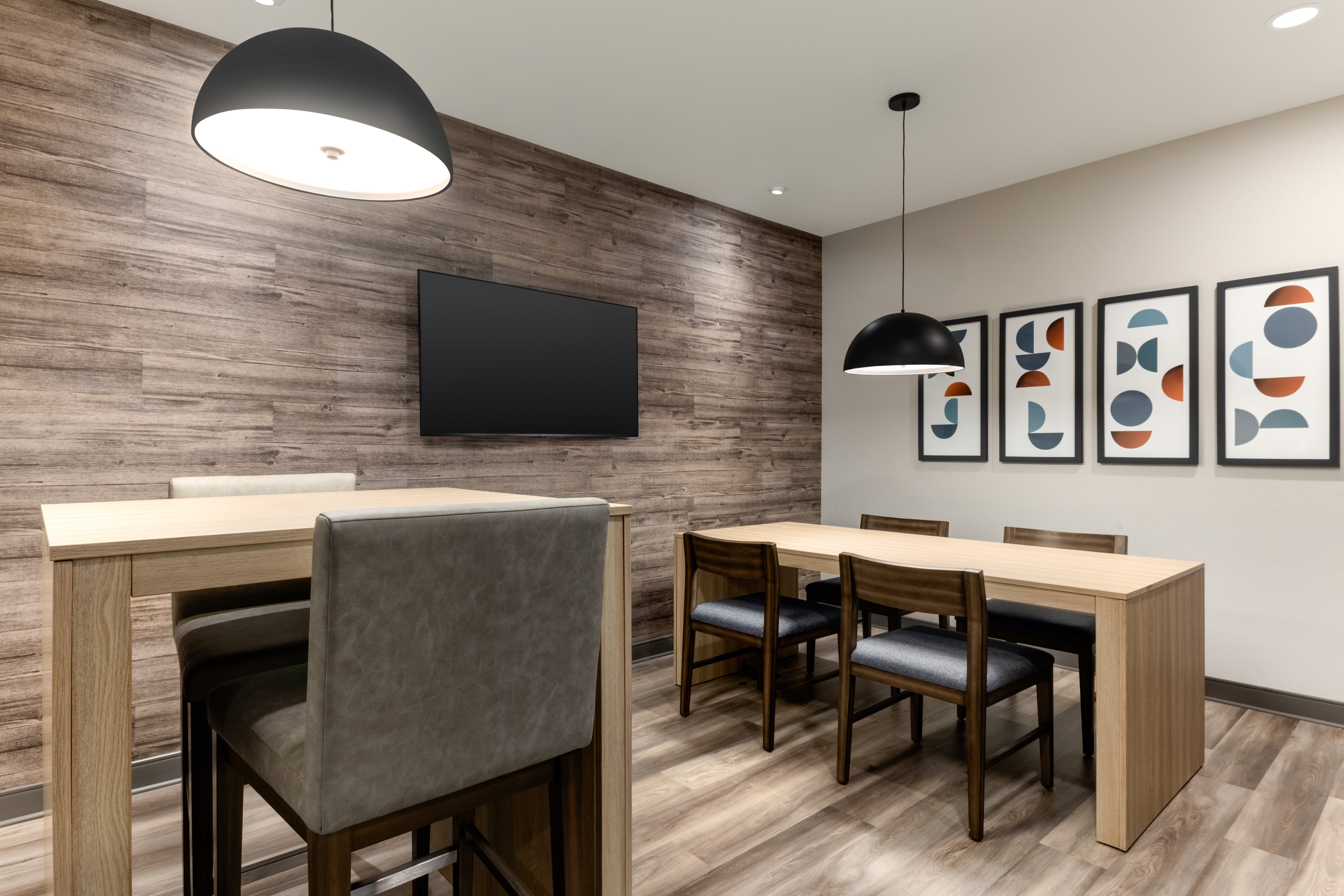 Candlewood Suites Oak Harbor 44/47