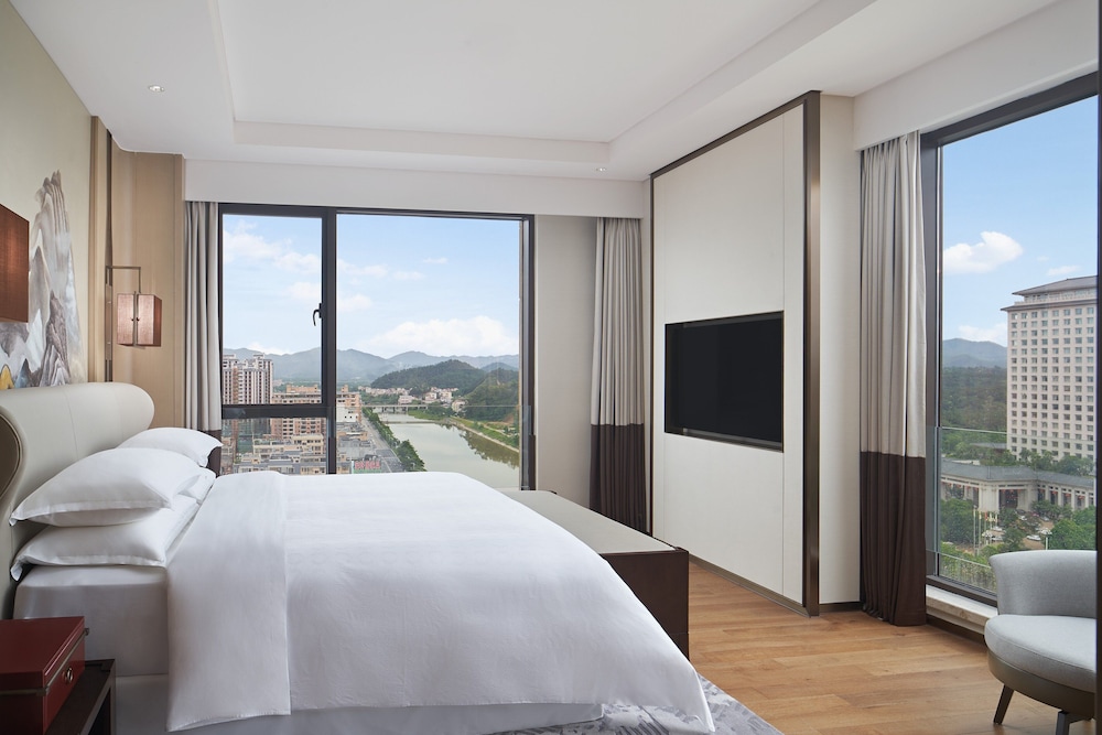 Sheraton Yunfu Xinxing Hotel 14/55