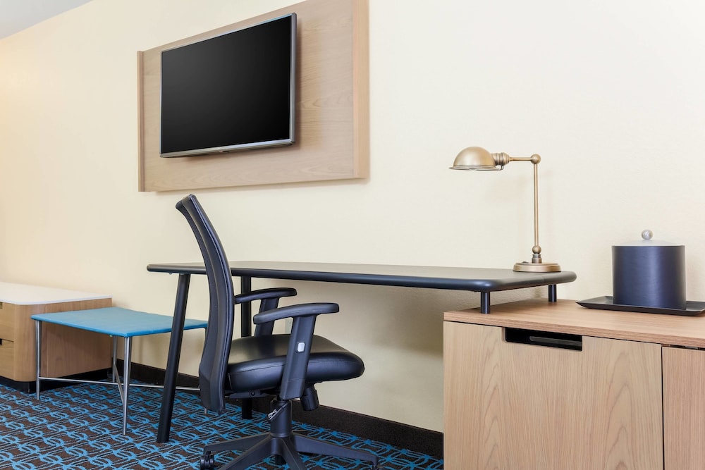 Fairfield Inn & Suites Houston Humble 35/38