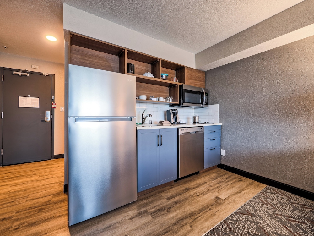 Candlewood Suites Tacoma Mall by IHG 7/57
