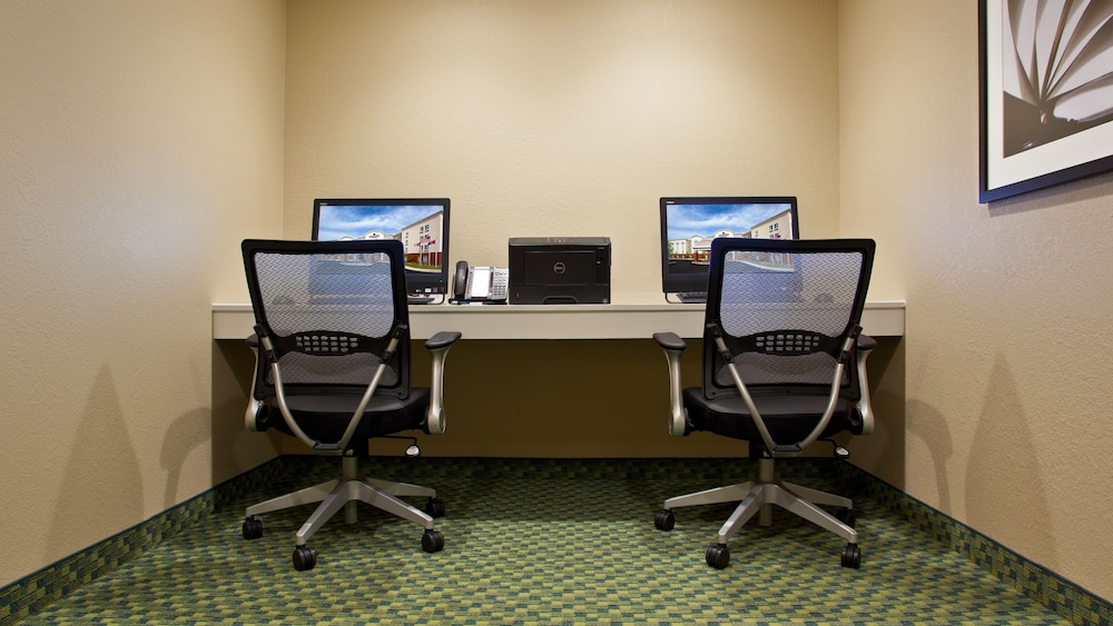 Candlewood Suites Carrollton 28/36