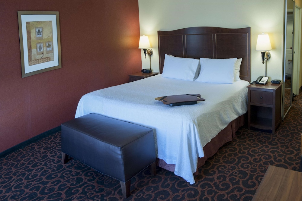 Hampton Inn And Suites Aberdeen 13/44