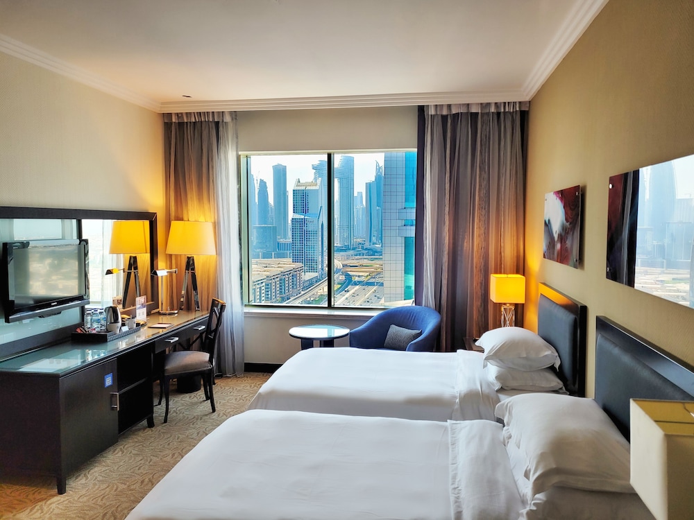 ROOM, TWIN BEDS