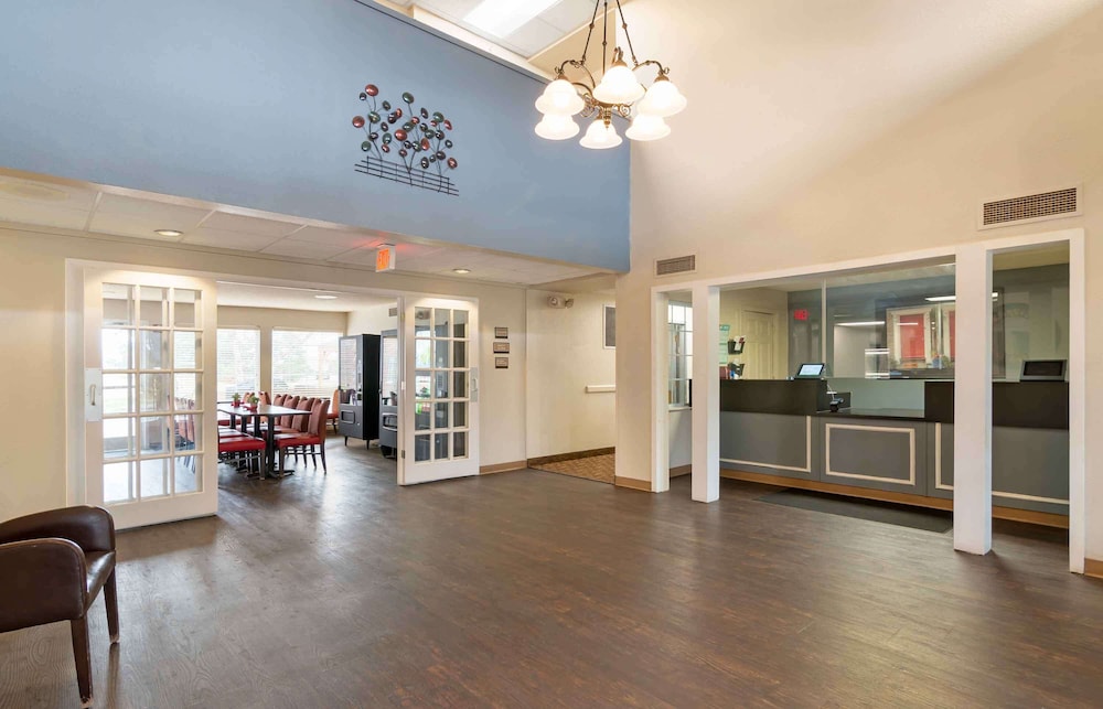 Extended Stay America Kansas City Airport Tiffany Springs 37/53