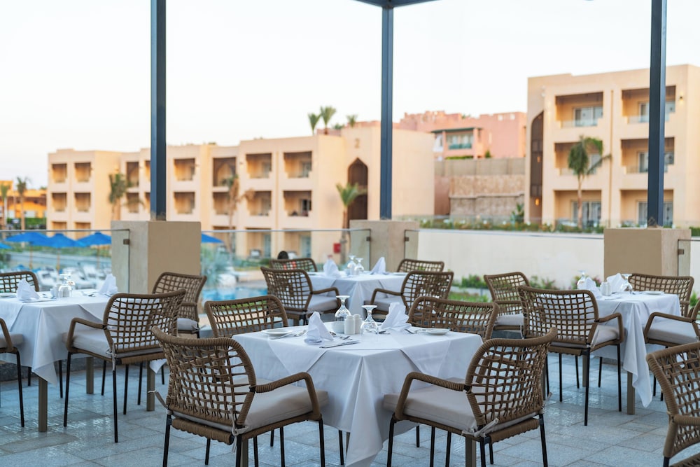 Cleopatra Luxury Resort Sharm Adults Only +16 38/58