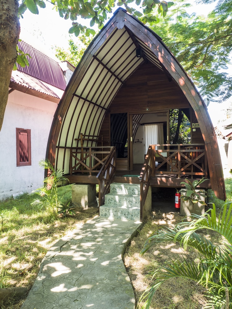 Gili Turtle Beach Resort 30/34