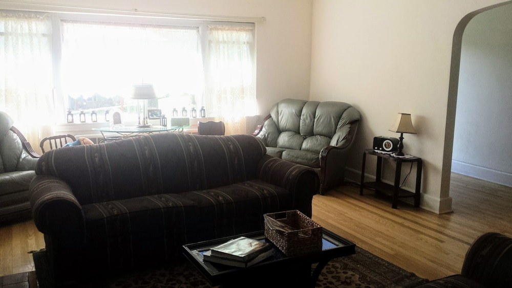 Maurrocks Bed & Breakfast 20/45