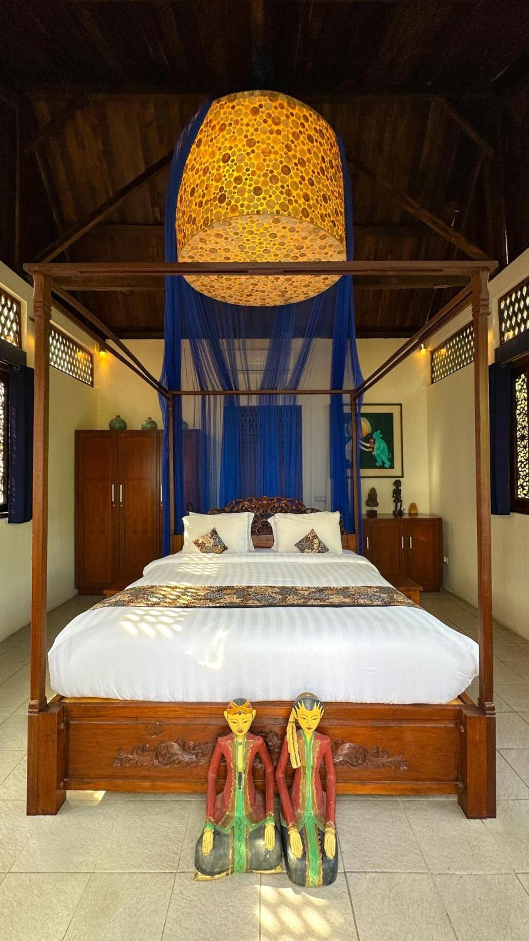 2 Bedrooms, Pool, Villa