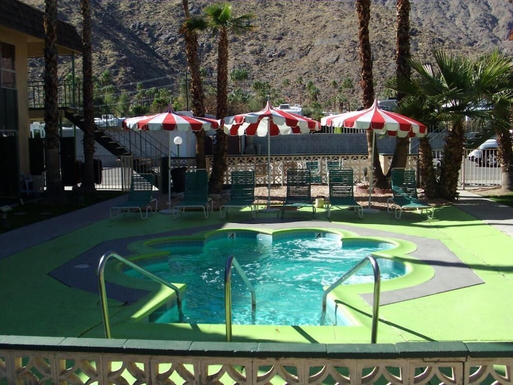 Desert Lodge 23/50