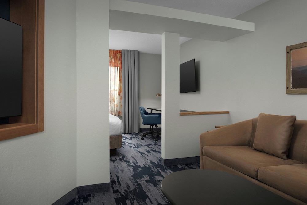 Fairfield Inn and Suites Rogers 39/56