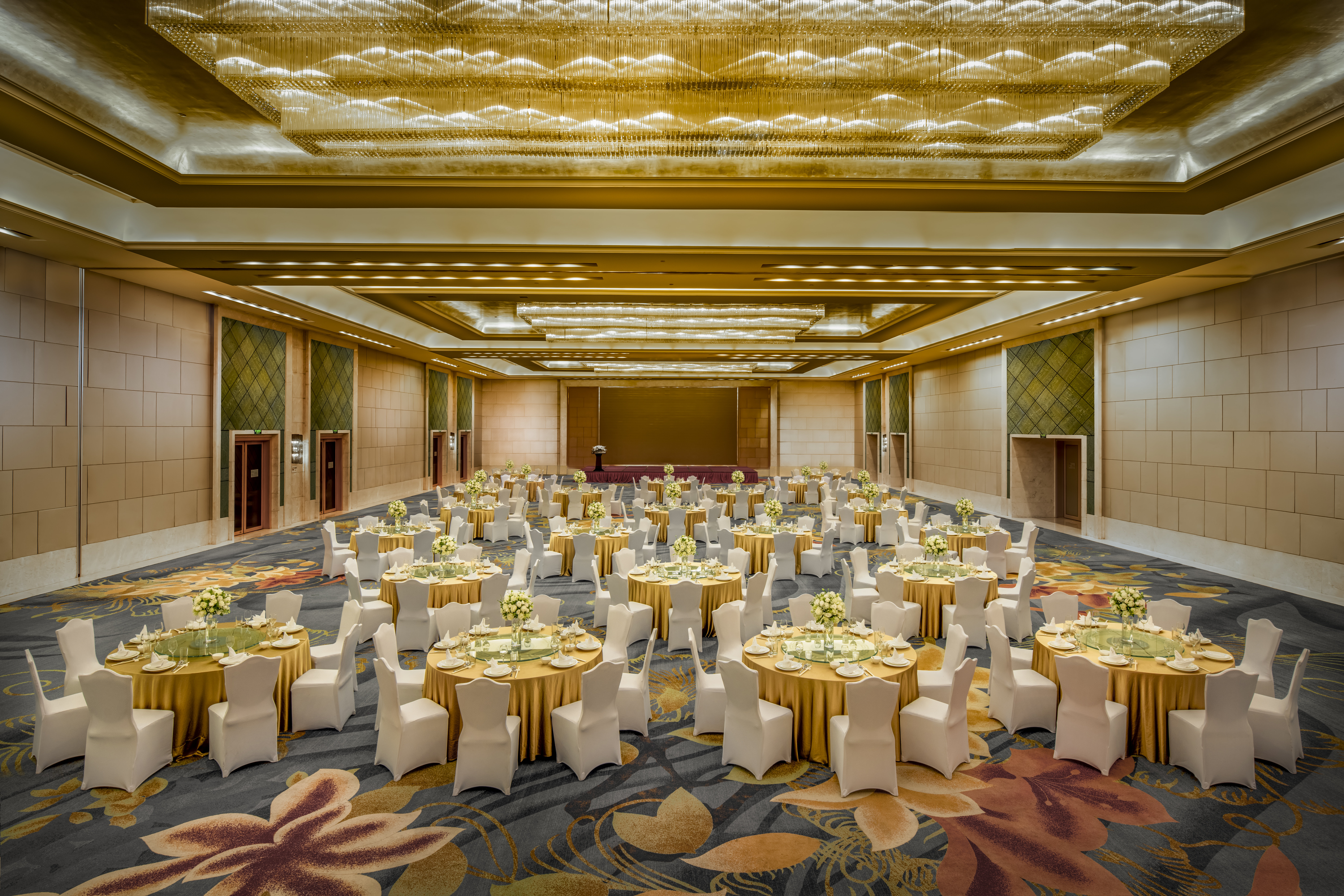 Crowne Plaza Shenzhen Longgang City Centre 38/50