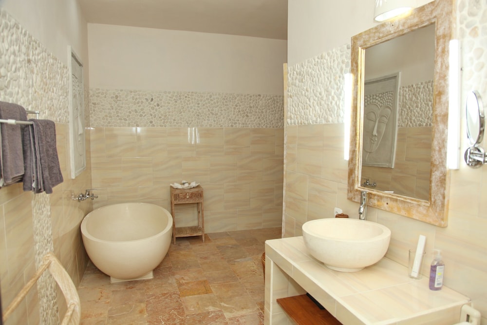 Felicianas Resort 42/50