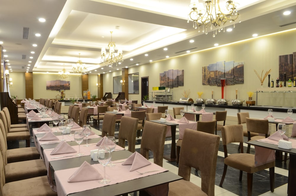 Comfort Hotel Astana 56/70