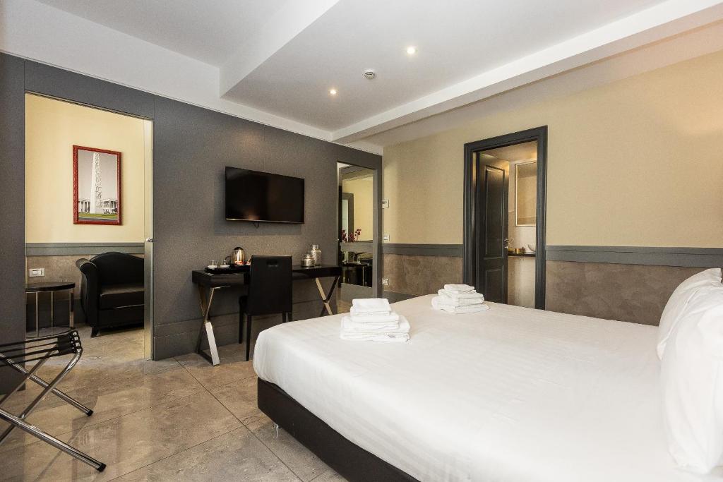 Junior Suite, Classic, Hotel Castellino Roma 2/7