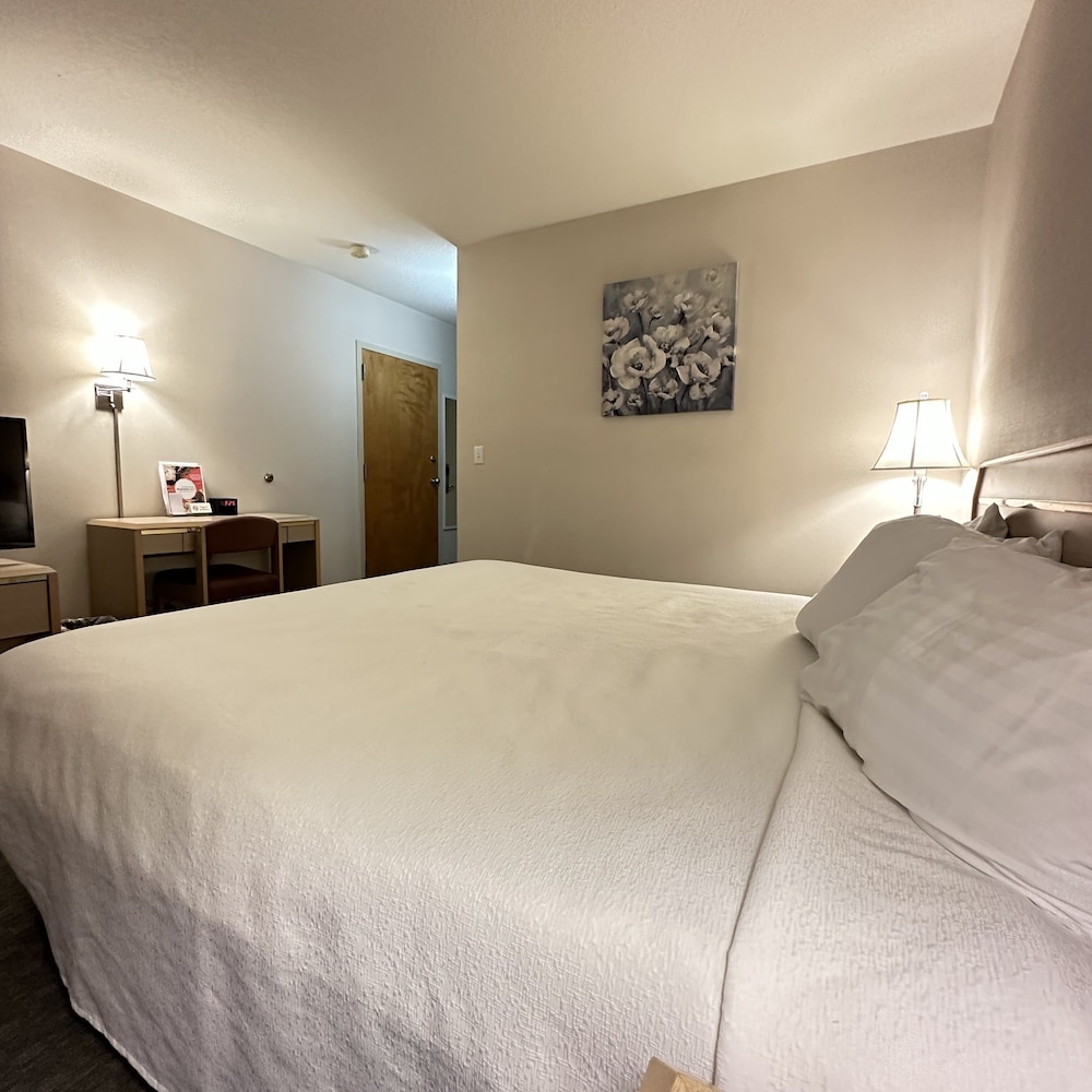 Timberland Inn & Suites 14/63