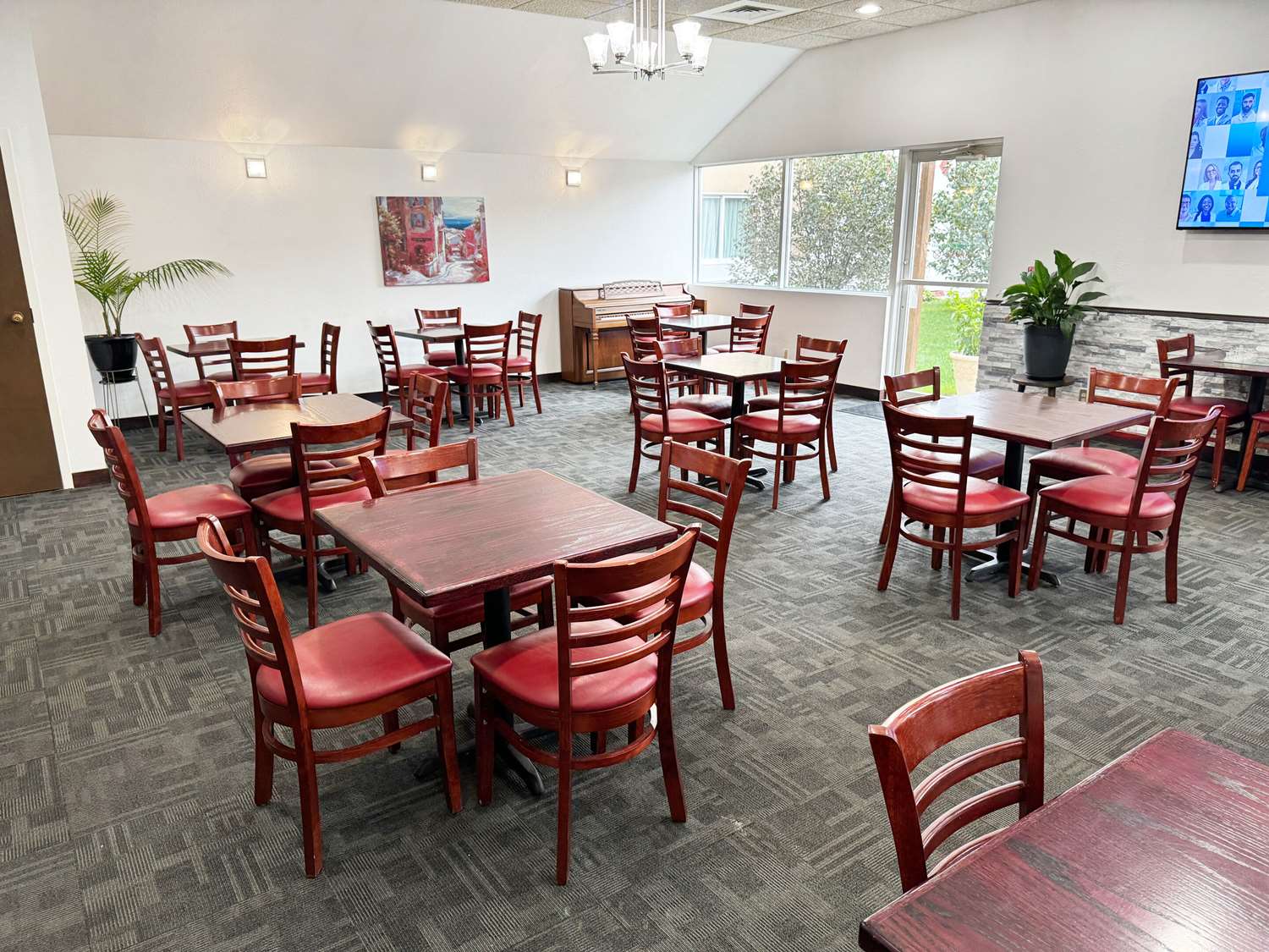 restaurant cafeteria