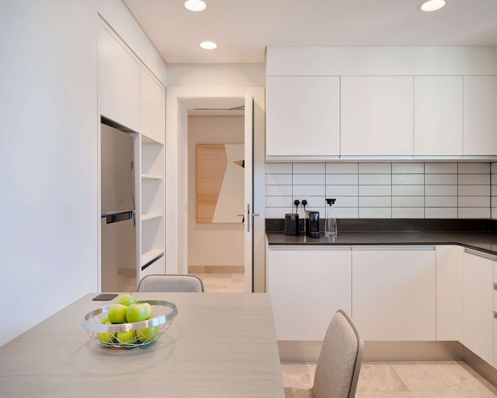 Grand Hyatt Kuwait Residences 42/44