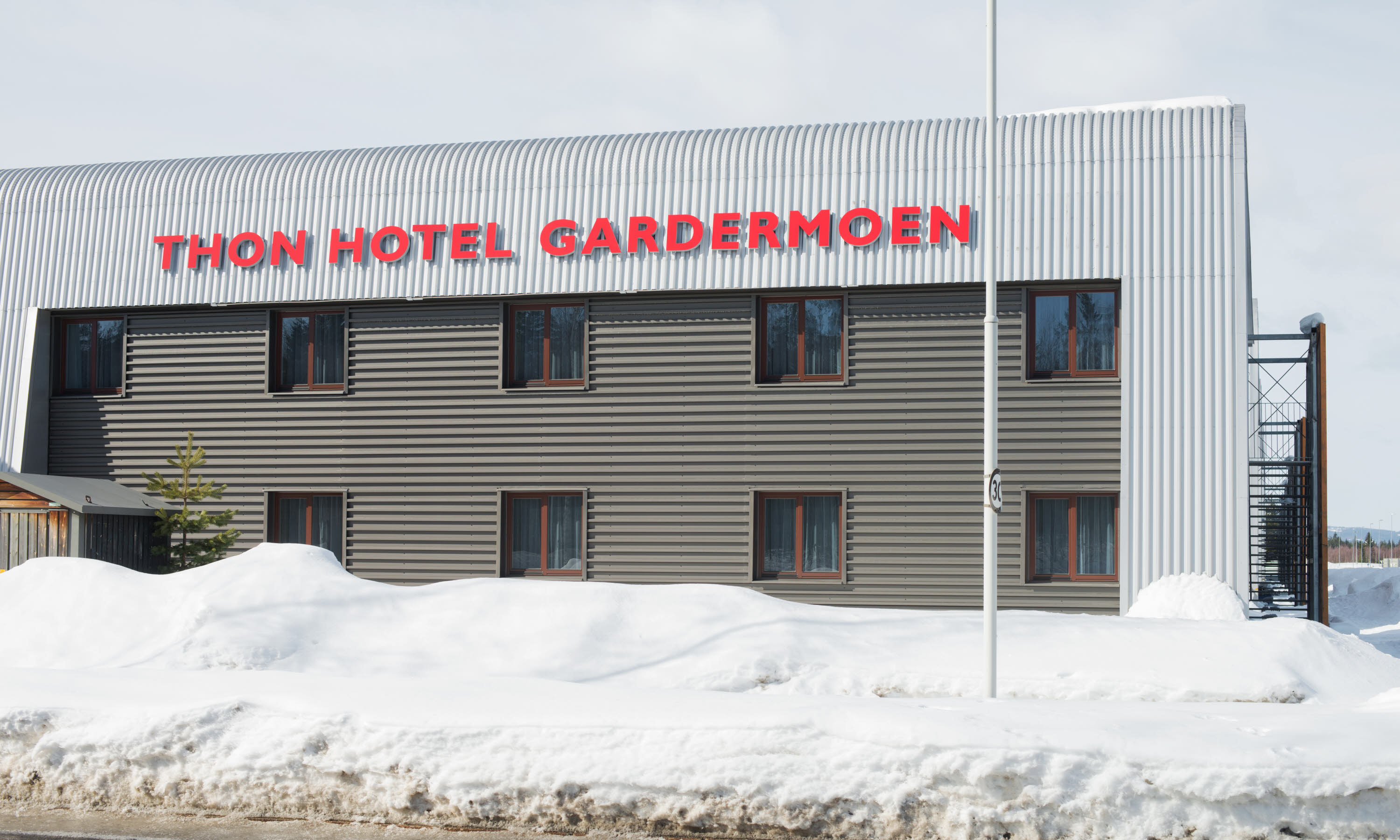 Thon Hotel Gardermoen 4/34