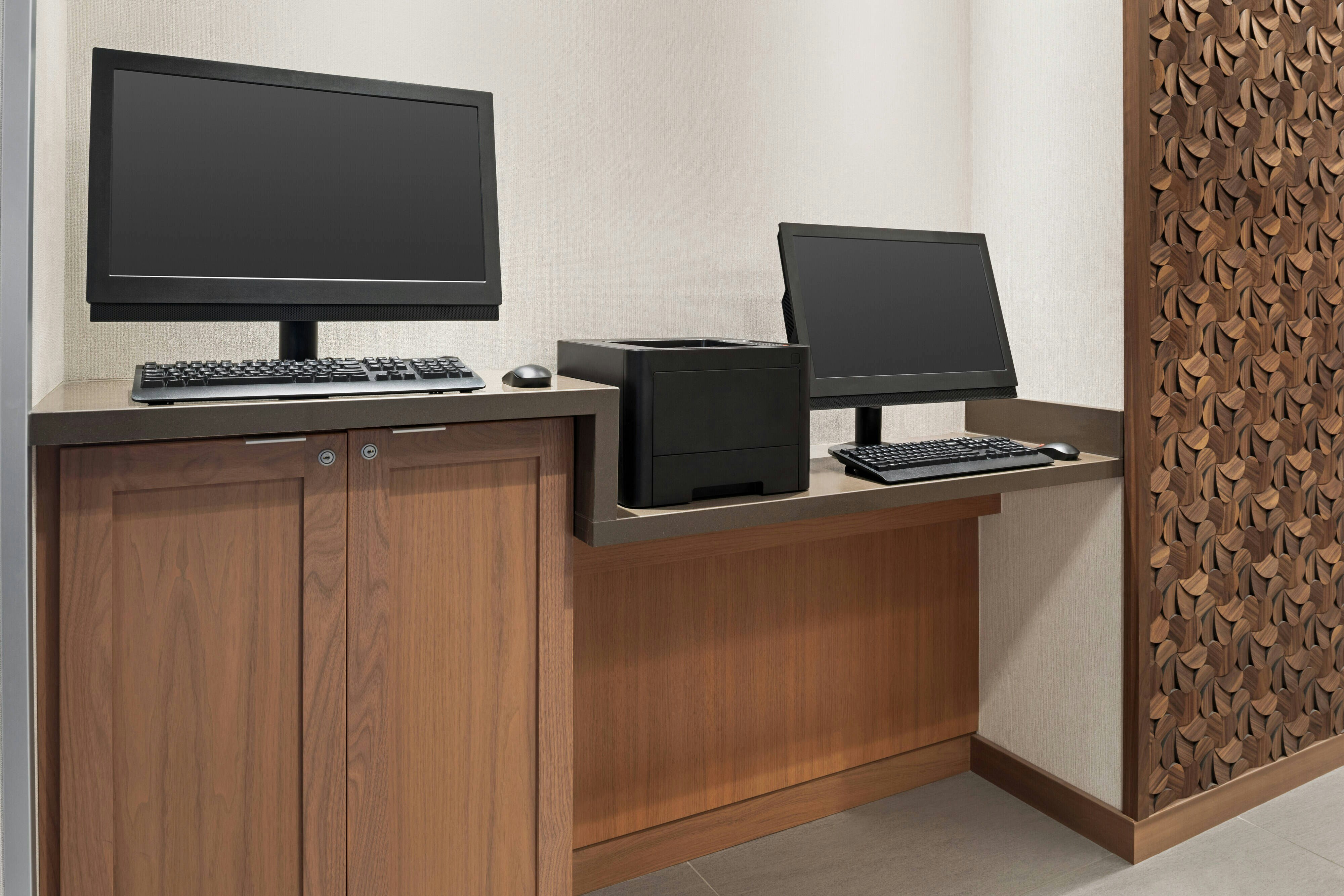 Fairfield Inn Suites Milwaukee West 37/38