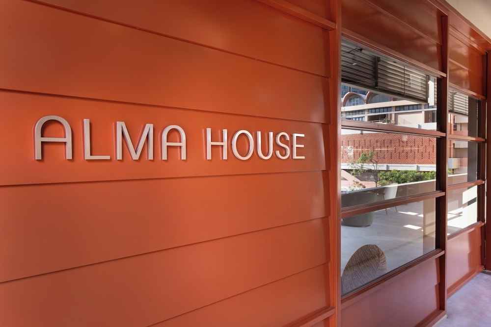Alma House 10/54