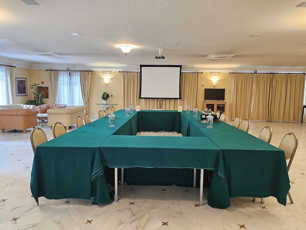 Park Hotel Villa Ariston 65/73