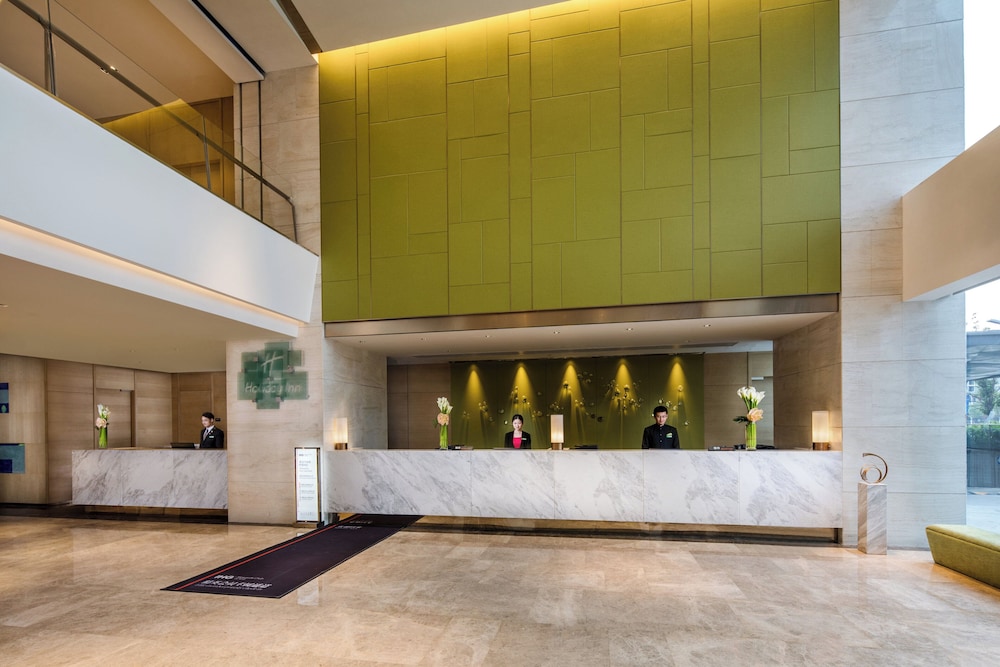 HOLIDAY INN NANJING HARBOUR 10/76