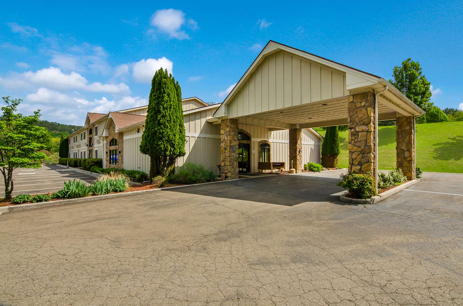Americas Best Value Inn & Suites Independence Va 38/40