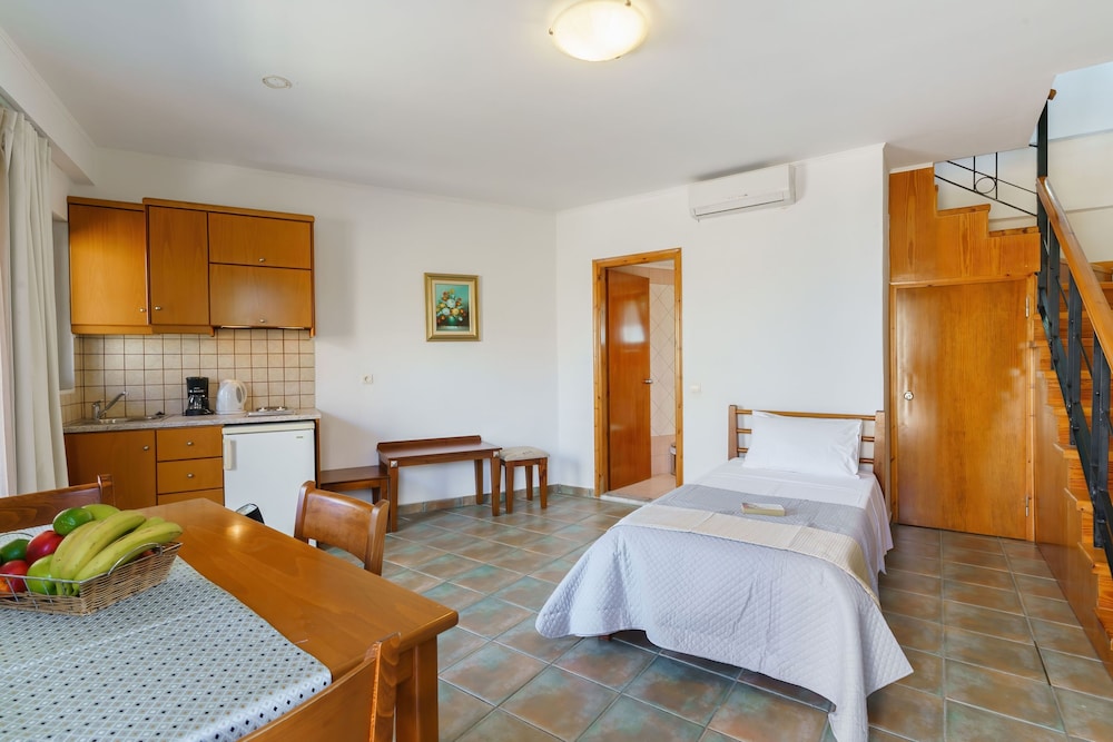 Sun Rise Suites Hotel 20/33