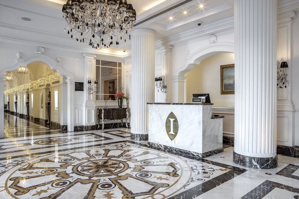 Intercontinental Porto Palacio Das Cardosas 6/82