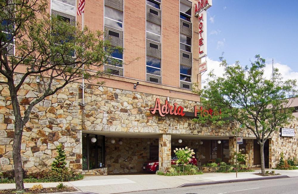 Adria Hotel And Conference Center 53/57